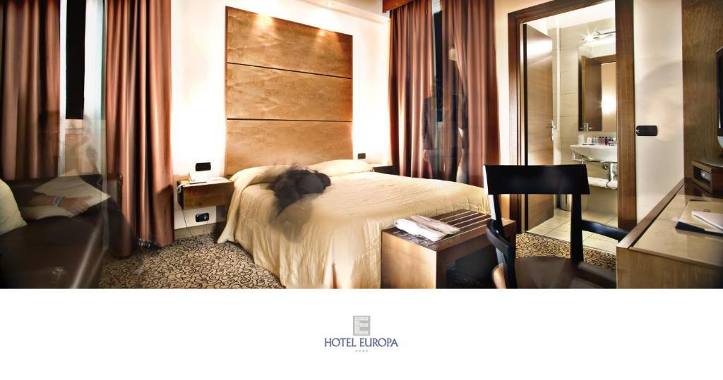 Hotel Europa Reggio Emilia Habitación foto